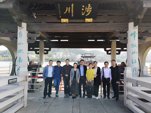 東方意象文創(chuàng)機構(gòu)領(lǐng)導(dǎo)專家應(yīng)邀赴潮州調(diào)研文化產(chǎn)業(yè)